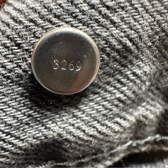 Levi’s 501 Distressed Button Fly Cutoff Jean Shorts Gray Wash Size 26 - Picture 4 of 7